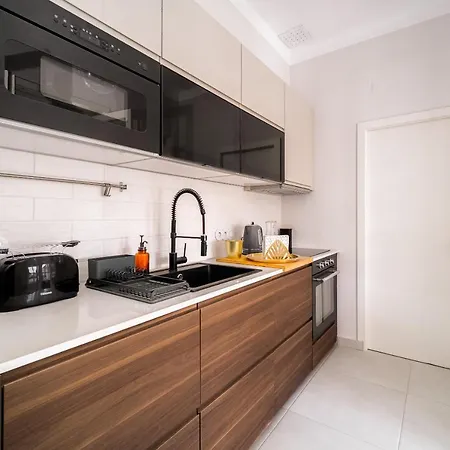 Nomad's By Sta Catarina Flats - 3bed Apartment *